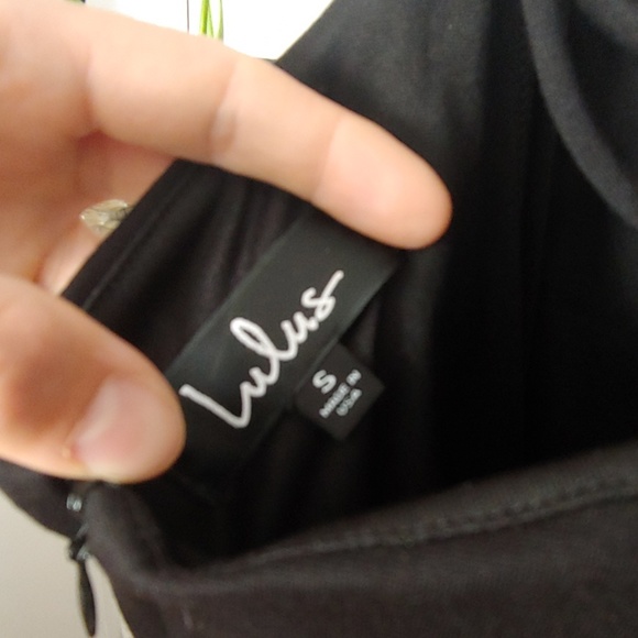 Black dress open back from lulus size small - Picture 4 of 5